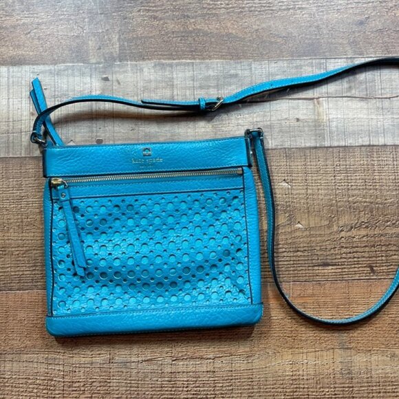 kate spade Handbags - Kate Spade Turquoise Crossbody Purse